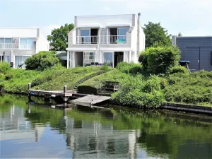 Image of Vacation home right on Lake Veere