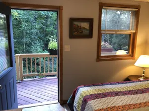 Image of Cozy 2 bedrm apart with full kitchen surrounded by woods 25 mins from Milwaukee