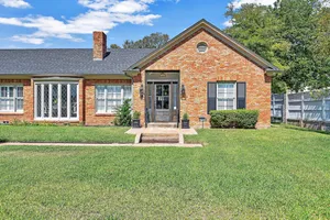 Image of On Austin Ave!!! Completely remodeled and close to Magnolia, Downtown & Baylor.