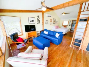 Image of Water Lover's Retreat, quiet getaway for 2