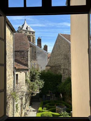 Image of Maison Monument Historique et son Jardin de Buis Taillés
