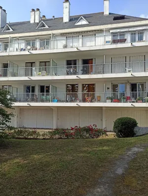 Image of Beautiful, bright studio with balcony, seafront