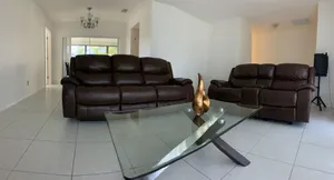 Image of Ed & Hilda's Centrally located, Spacious and Relaxing Retreat