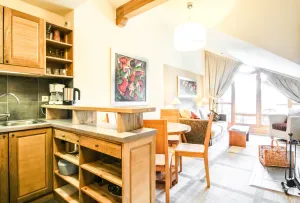 Image of Beautiful one-bedroom apartment with fireplace and stunning views