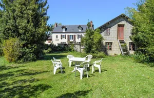 Image of 5 Bedroom Nice Home In Miossens Lanusse