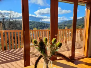 Image of Robley Views, Autumn special, spacious home, spectacular views, walk to town.