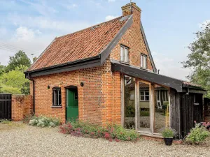 Image of 1 bedroom accommodation in Brockdish, near Harleston