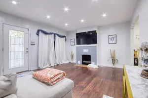 Image of Three bedrooms two bath close to Miami International airport.