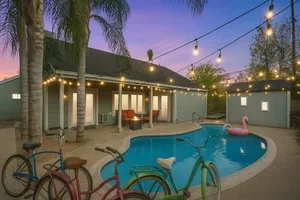 Image of Golden Pool Home, Jacuzzi, Game Room, Arcade, King Size Bed, Fire Pit, BBQ Grill