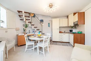 Image of Isa Petit Bijou - Happy Rentals