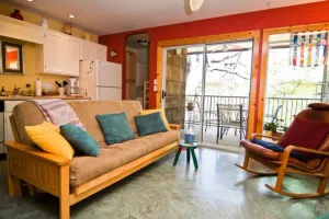 Image of Cozy Barton Hills Studio | Walk to Zilker Park