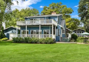 Image of Spacious Waterfront Home on Lake Delavan |Pier |Fire Pit |Deck |Retreat for Family, Friends or Work
