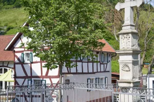 Image of Ahrtal Ferienhaus Landskrone - charming half-timbered house on the red wine hiking trail