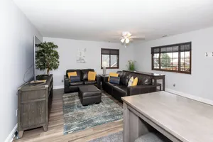 Image of Central Huron Modern Apartment !