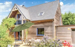 Image of Nice Home In Plounéour-Trez With Sauna