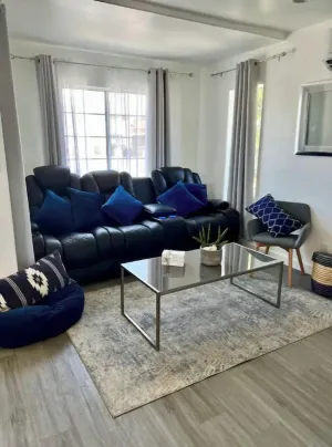 Image of Gorgeous 2 bedroom 2 bath Near SoFI
