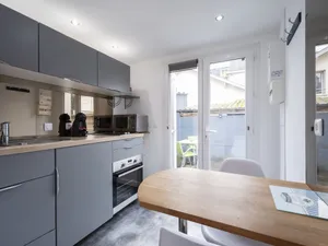 Image of Small chalet with terrace near the city centre (with parking) : Chalet Grace De Capitani