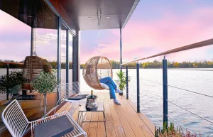 Image of 5*: Nid d'amour sur l'eau avec Jacuzzi (40' Paris)