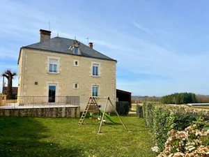 Image of Charming Home Near Sarlat with Wi-Fi, Terrace, and Baby Equipment