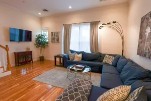 Image of Modern Townhome,boston Vacation,2 Bath,pkg,deck
