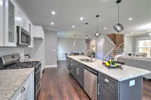 Image of Luxurious Ladson House-B in Greenville, South Carolina