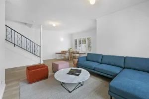 Image of Mediterranean Surfers Paradise Townhouse with BBQ