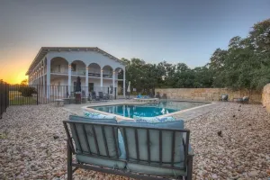 Image of ESCAPE to this spacious HILL COUNTRY PARADISE, perfect 4 FAMILIES & Large groups