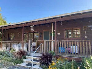 Image of Great location, walking distance to beach, shops and pub.