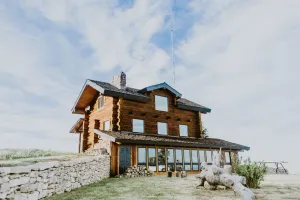 Image of Experience a Unique Wyoming Mountain Retreat - 500 acres just for you!