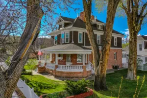 Image of Gorgeous Home in the heart of the Royal Gorge Region