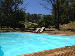 Image of Near Aix-en-provence, country house, with pool without vis-à-vis