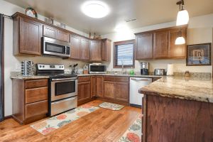 Image of Spacious Upscale Duplex Close to Downtown Spearfish, Large Garage Open Living