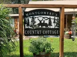 Image of The country cottage: with gorgeous 5 person hot tub!!