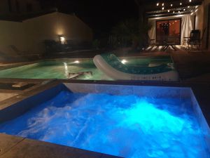 Image of Gigean : modern villa with swimming pool, sleeps 8
