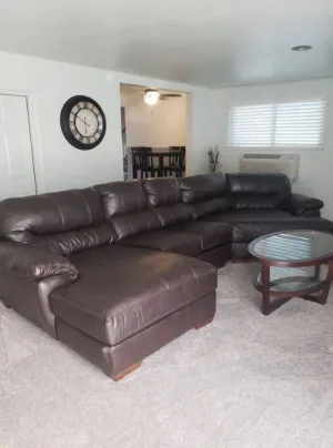 Image of Spacious 3 BR Residential Home Near Downtown Denver & Boulder