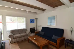 Image of Beachside Aptos -- Quick Walk to Beach, Pet Friendly, WIFI, Washer & Dryer