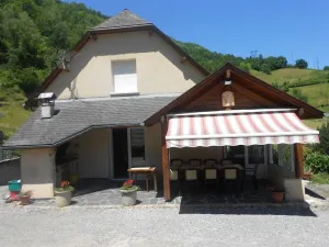 Image of large capacity village house