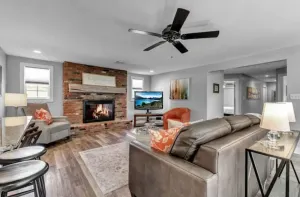 Image of Meticulous Main St. Ranch 2 Bedroom Luxury Apt. Rear Unit
