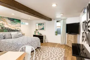 Image of Cozy Apartment Minutes from Downtown