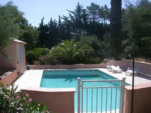 Image of Apartment in villa with pool - Fréjus Saint Aygulf neighborhood
