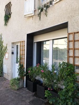 Image of Charming apartment with free parking nearby. Wifi