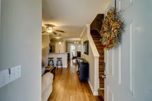 Image of Updated 2bed\/1.5bath duplex; central Mount Pleasant near beaches and downtown!