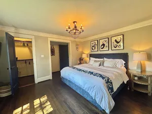 Image of Special! Canton Street Noble Cottage steps to restaurants, gallery, live music