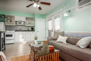 Image of Surfers Paradise - Sleeps 6 - Heart of Hampton Beach!