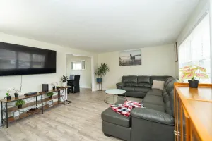 Image of 65 - 5BR - Randolph  Elegant Haven near Milton Center