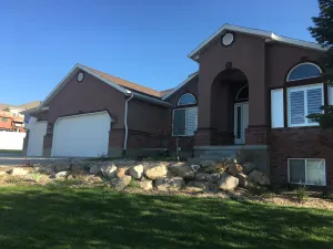 Image of 2000 sq foot exec apt.\/private vacation\/quiet neighborhood close to ski resorts
