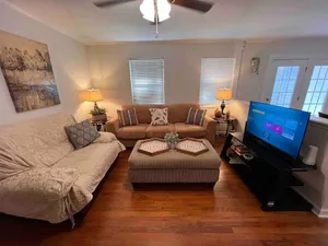 Image of Quality Stay Location. Pet Yes