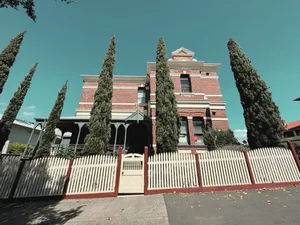 Image of QPO QUEENSCLIFF