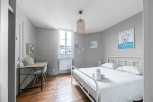 Image of Le 252 - 25 Place Jean Epinat - Vichy