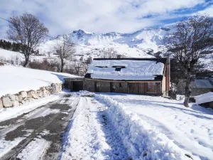 Image of Alpine chalet, near ski resort, for 10 people, completely renovated.
